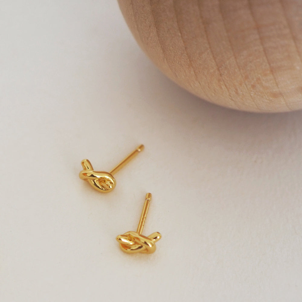 Knot Post Studs Earrings