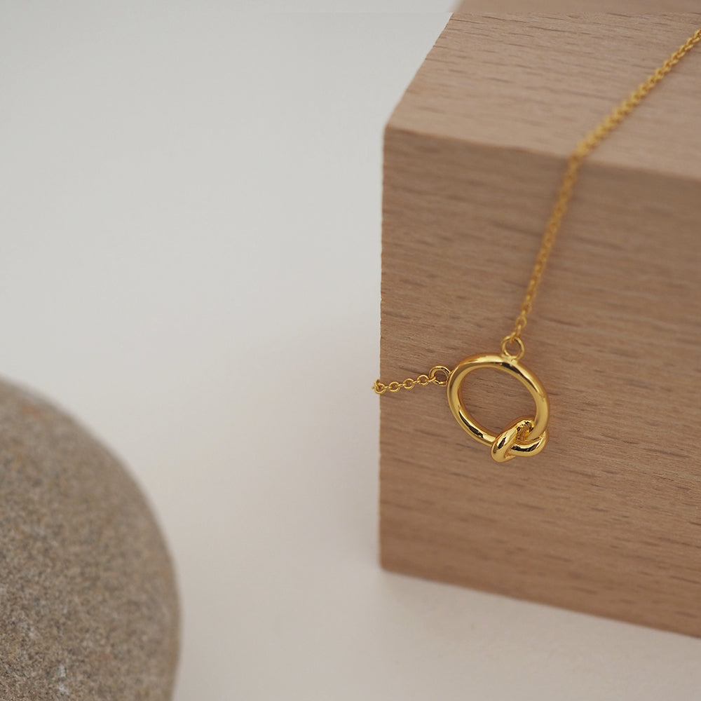 Circle Outline Knot Necklace