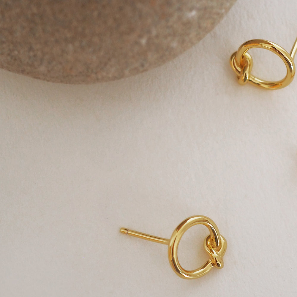 Circle Outline Knot Stud Earrings